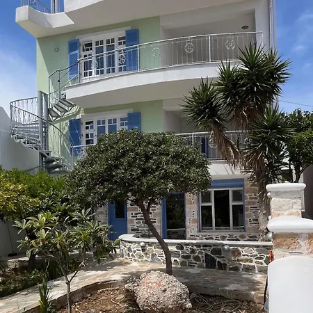 Amalia - Central, Stylish, Quiet Apartment