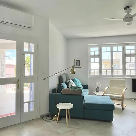 Amalia - Central, Stylish, Quiet Apartment