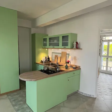 Apartment Amalia - Central, Stylish, Quiet Karystos (Evia)