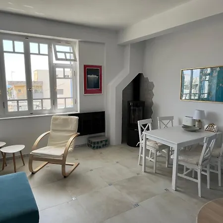 Amalia - Central, Stylish, Quiet *