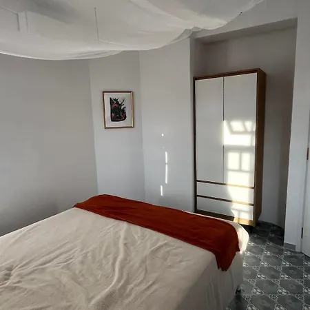 Amalia - Central, Stylish, Quiet *
