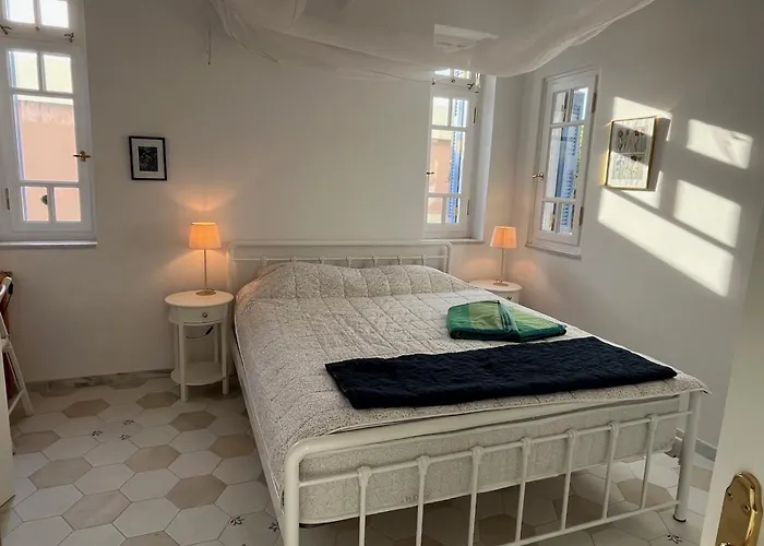 Amalia - Central, Stylish, Quiet Διαμέρισμα *