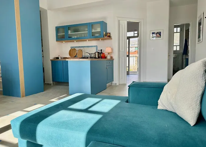 Amalia - Central, Stylish, Quiet Κάρυστος