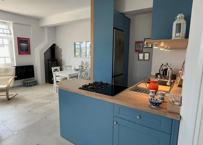 Amalia - Central, Stylish, Quiet Διαμέρισμα Κάρυστος