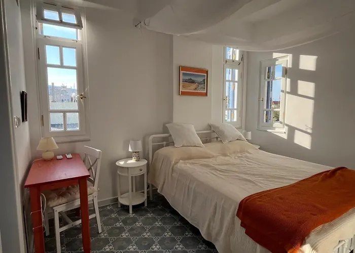 Amalia - Central, Stylish, Quiet